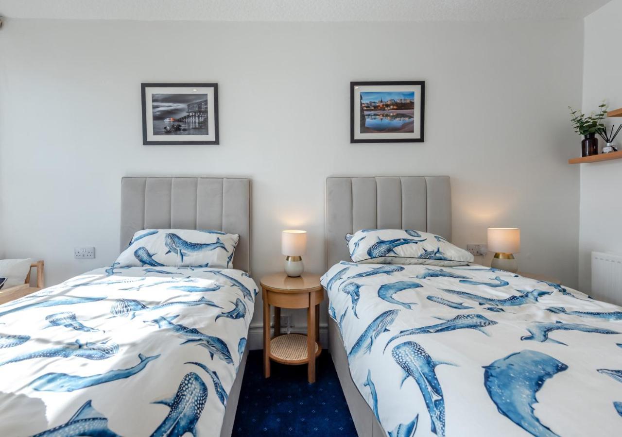テンビー Clifton Houseヴィラ エクステリア 写真